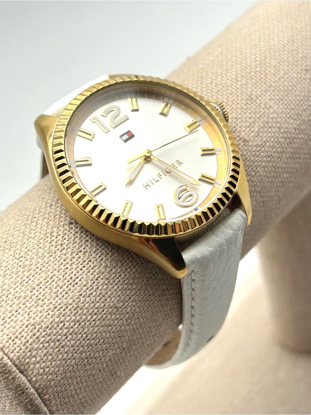Tommy Hilfiger White Leather Watch Like New